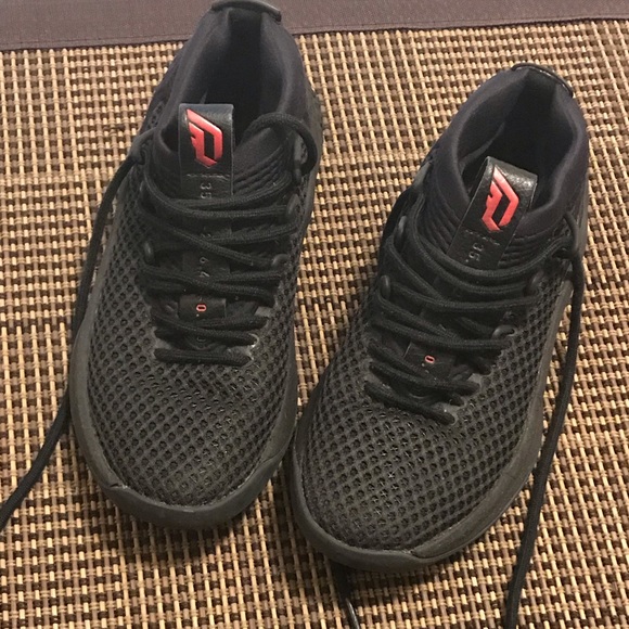 damian lillard shoes boys